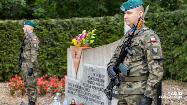 Fot. Robert Stachnik [Radio Szczecin] Obchody dnia Pamięci Ofiar Niemieckich Nazistowskich Obozów Koncentracyjnych w Szczecinie [ZDJĘCIA]