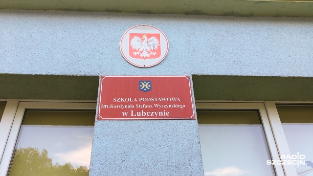 Fot. Tomasz Duklanowski Mieszkańcy Lubczyny walczą o miejscową szkołę. "Jeśli ją zamkną, to mogą nas zaorać" [ZDJĘCIA]