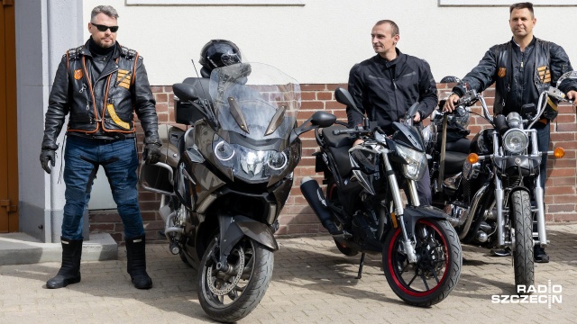 Fot. Robert Stachnik [Radio Szczecin] "Nadal pamiętamy!" Rajd motocyklowy żołnierzy ku pamięci poległych kolegów [WIDEO, ZDJĘCIA]