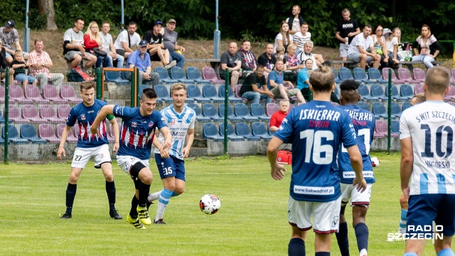 Fot. Robert Stachnik [Radio Szczecin] Iskierka - Świt: 11 goli do jednej bramki [DUŻO ZDJĘĆ]