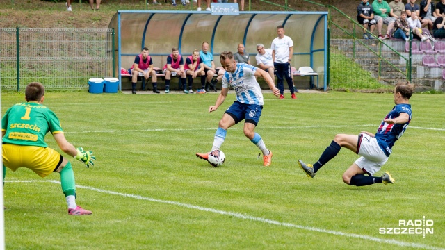 Fot. Robert Stachnik [Radio Szczecin] Iskierka - Świt: 11 goli do jednej bramki [DUŻO ZDJĘĆ]
