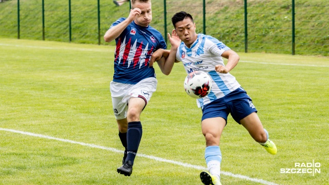 Piłkarze trzecioligowego Świtu ze Skolwina pokonali czwartoligową Iskierkę ze Śmierdnicy 11:0. Fot. Robert Stachnik [Radio Szczecin] Iskierka - Świt: 11 goli do jednej bramki [DUŻO ZDJĘĆ]
