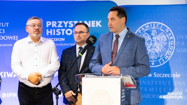 Fot. Robert Stachnik [Radio Szczecin] Nowy pomnik na okrągłą rocznicę Grudnia'70 [ZDJĘCIA]