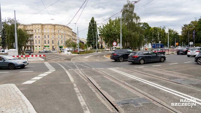 Fot. Robert Stachnik [Radio Szczecin] Od soboty plac Szarych Szeregów znowu przejezdny [ZDJĘCIA]
