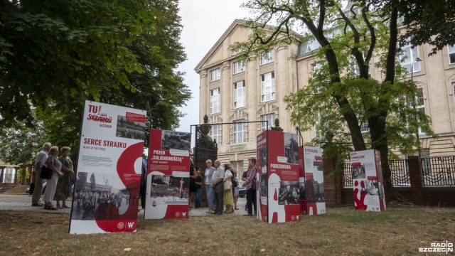 Fot. Maciej Papke [Radio Szczecin] Plenerowa wystawa z okazji 40. rocznicy powstania Solidarności [ZDJĘCIA]