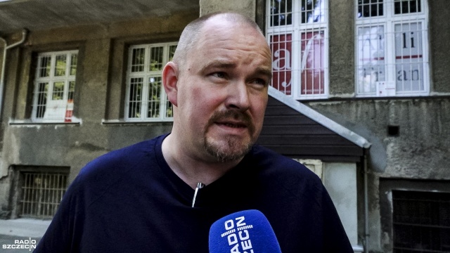 Kom. dr Marek Łuczak KWP w Szczecinie. Fot. Wojciech Ochrymiuk [Radio Szczecin] Szabrownicy okradają niemiecki cmentarz na Skolwinie [WIDEO, ZDJĘCIA]