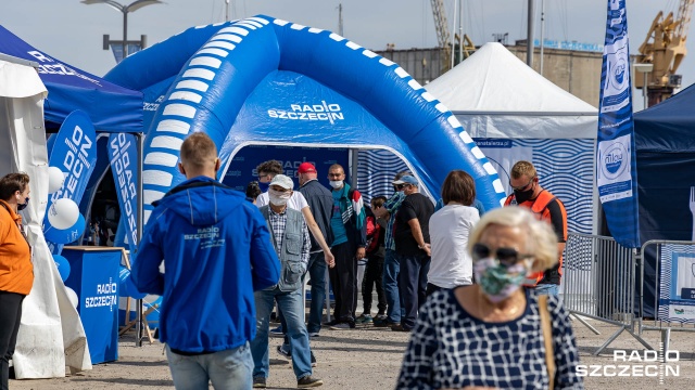 Fot. Robert Stachnik [Radio Szczecin] Urodziny Radia Szczecin na Łasztowni z naszymi słuchaczami [2xWIDEO, DUŻO ZDJĘĆ]
