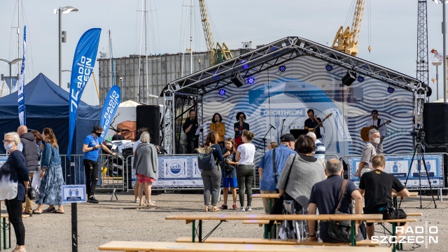 Fot. Robert Stachnik [Radio Szczecin] Urodziny Radia Szczecin na Łasztowni z naszymi słuchaczami [2xWIDEO, DUŻO ZDJĘĆ]