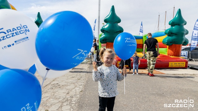 Fot. Robert Stachnik [Radio Szczecin] Urodziny Radia Szczecin na Łasztowni z naszymi słuchaczami [2xWIDEO, DUŻO ZDJĘĆ]