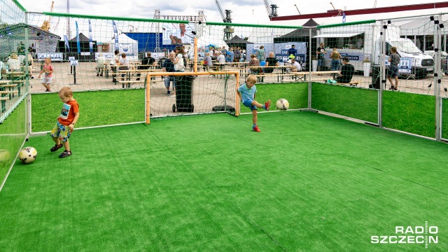 Fot. Robert Stachnik [Radio Szczecin] "Wszystkiego dobrego i kolejnych 75 lat" - życzenia od naszych słuchaczy [ZDJĘCIA]