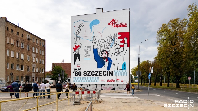 Fot. Robert Stachnik [Radio Szczecin] Mural na 40. rocznicę powstania Solidarności [WIDEO, ZDJĘCIA]