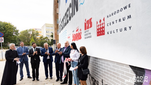 Fot. Robert Stachnik [Radio Szczecin] Mural na 40. rocznicę powstania Solidarności [WIDEO, ZDJĘCIA]