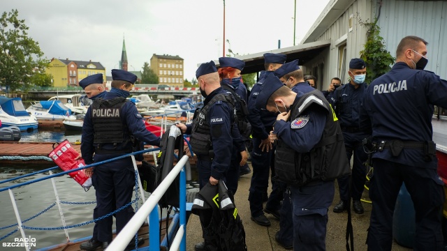Fot. Wojciech Ochrymiuk [Radio Szczecin] Nowy sprzęt dla zachodniopomorskiej policji [WIDEO, DUŻO ZDJĘĆ]