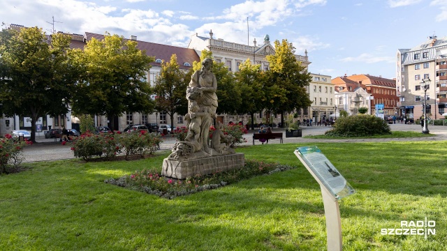 Fot. Robert Stachnik [Radio Szczecin] Ruszają kolejne zmiany na placu Orła Białego [ZDJĘCIA]