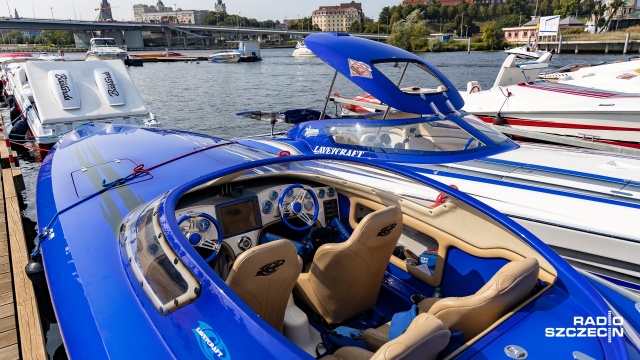 Fot. Robert Stachnik [Radio Szczecin] "To są absolutne bolidy wśród łodzi motorowych" [WIDEO, ZDJĘCIA]