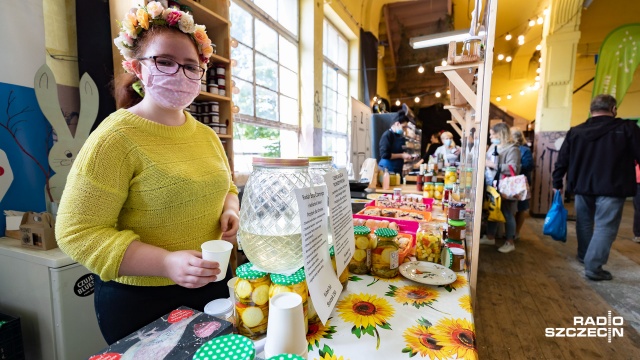 Fot. Robert Stachnik [Radio Szczecin] Bazar Smakoszy znowu pęka w szwach [ZDJĘCIA]