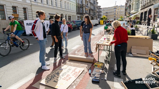Fot. Robert Stachnik [Radio Szczecin] Rajska zabawa na ul. Rayskiego [ZDJĘCIA]