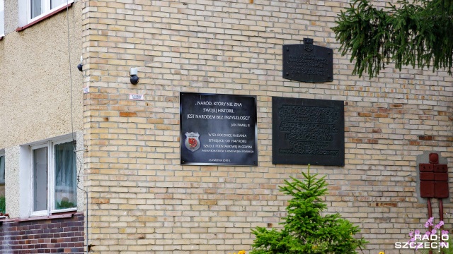 Fot. Robert Stachnik [Radio Szczecin] Profesjonalna bieżnia powstaje w Cedyni [ZDJĘCIA]