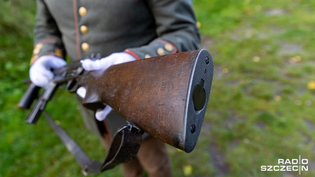 Pistolet UD42 został wyprodukowany w 1942 roku w Connecticut. Fot. Robert Stachnik [Radio Szczecin] Broń Cichociemnego w świnoujskim muzeum [ZDJĘCIA]