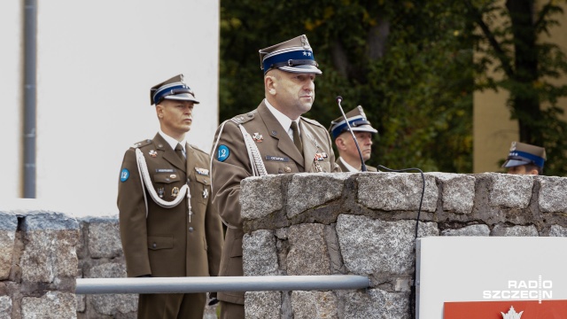 Fot. Robert Stachnik [Radio Szczecin] Elewi złożyli przysięgę w koszarach 12. Brygady [DUŻO ZDJĘĆ]