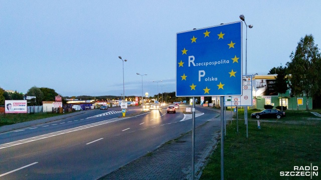 Fot. Robert Stachnik [Radio Szczecin] Decyzja niemieckich władz oznacza kolejny lockdown dla przygranicznego handlu [ZDJĘCIA]