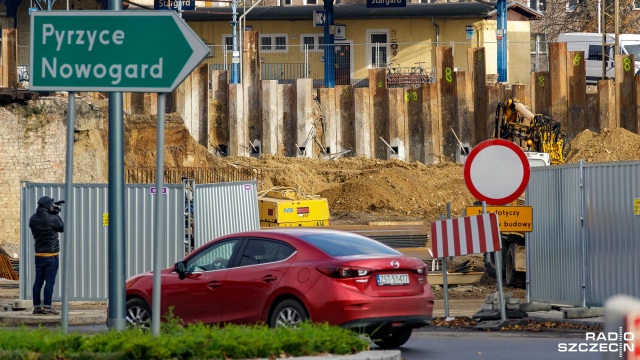 Fot. Robert Stachnik [Radio Szczecin] Prace przy wiadukcie w Stargardzie. Kiedy finał remontu? [WIDEO, ZDJĘCIA]
