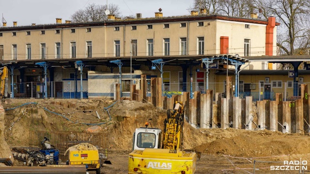 Fot. Robert Stachnik [Radio Szczecin] Prace przy wiadukcie w Stargardzie. Kiedy finał remontu? [WIDEO, ZDJĘCIA]