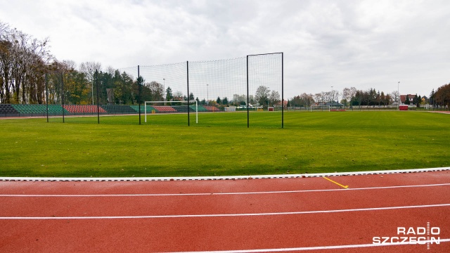 Fot. Robert Stachnik [Radio Szczecin] Stadion miejski w Myśliborzu czeka na sportowców [ZDJĘCIA]
