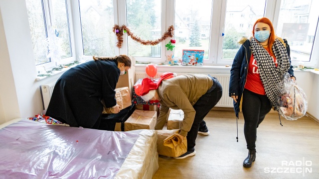 Fot. Robert Stachnik [Radio Szczecin] Pandemia nie zatrzymała Szlachetnej Paczki [ZDJĘCIA]
