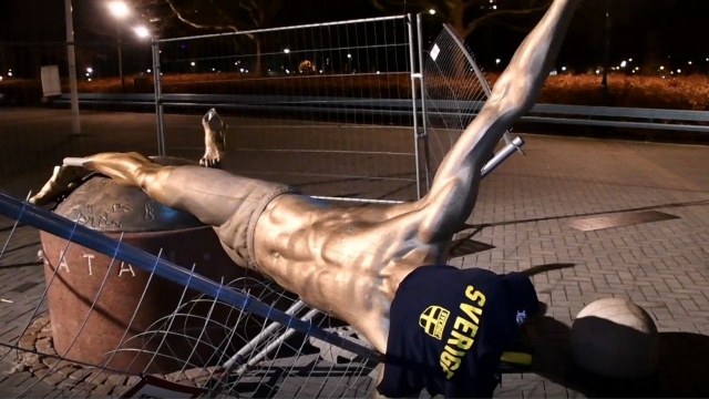 Kolejny raz zdemolowano pomnik Zlatana Ibrahimovicia