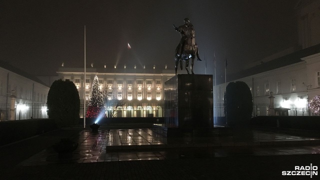 Lider Wiosny z oficjalną rekomendacją wiosny w wyborach prezydenckich. Robert Biedroń ma teraz poparcie wszystkich trzech partii lewicowych - podaje PAP.