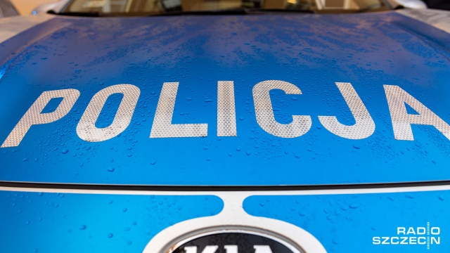 Najpierw udawał, że nie umie mówić po polsku, później próbował przekupić policjantów. To mężczyzna, którego zatrzymał patrol drogówki w Szczecinie za przekroczenie prędkości.