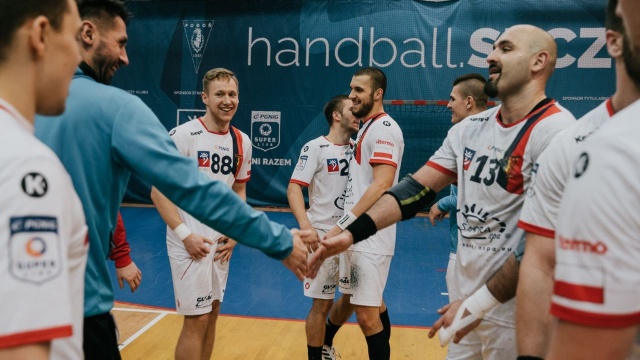 Piłkarze ręczni Górnika Zabrze wygrali towarzyski turniej Sandra SPA Cup zakończony w Gryficach. Zabrzanie nie dali szans swoim rywalom i z kompletem zwycięstw zajęli pierwsze miejsce.