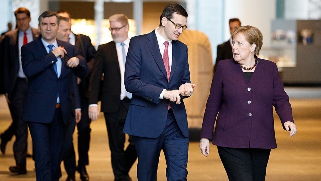 Uczczeniem ofiar obozu koncentracyjnego Sachsenhausen Mateusz Morawiecki zakończył wizytę w Niemczech.