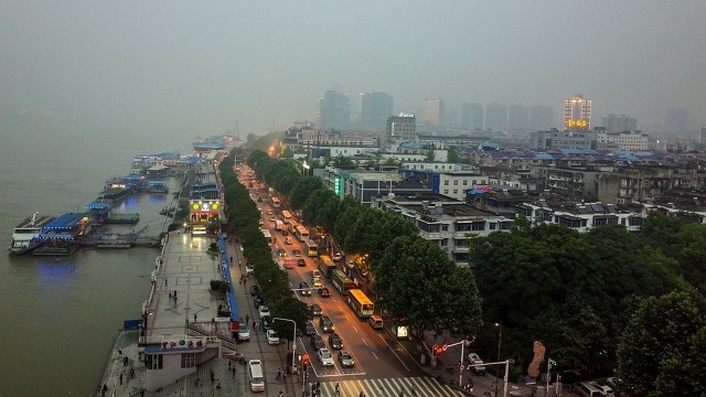 Francuzi pomogą sprowadzić Polaków do kraju