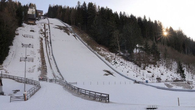 Czeski trener reprezentacji Polski, Michal Doleal ogłosił 7-osobową kadrę na zawody Pucharu Świata w skokach narciarskich w austriackim Bad Mitterndorf.