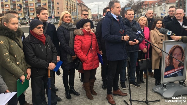Platforma Obywatelska startuje z kampanią prezydencką na Pomorzu Zachodnim. Działacze zbierają podpisy, zapowiadają sztaby w każdym powiecie i już na początku tłumaczą słowa swojej kandydatki.