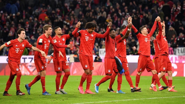 Robert Lewandowski zdobył dwa gole dla Bayernu Monachium w wygranym przez Bawarczyków meczu z Paderbornem 3:2 w ramach 23. kolejki niemieckiej ekstraklasy piłkarskiej.