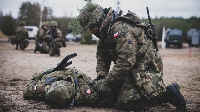W 14. Zachodniopomorskiej Brygadzie Obrony Terytorialnej, pierwszych stu żołnierzy złożyło przysięgę wojskową. Jednostka została utworzona kilka miesięcy temu.
