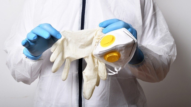 Unia Europejska dostarczyła ponad 25 ton sprzętu ochronnego do Chin, które zmagają się z epidemią koronawirusa. Poinformował o tym komisarz do spraw zarządzania kryzysowego Janez Lenarczicz.