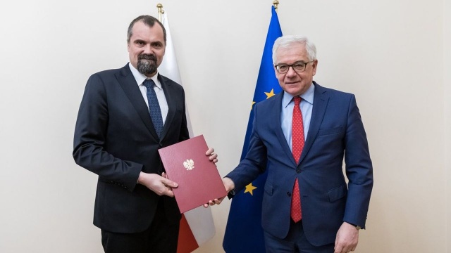 Dotychczasowy ambasador w Szwajcarii Jakub Kumoch obejmie placówkę w Turcji. To druga misja tego dyplomaty, który w przeszłości był również dziennikarzem.