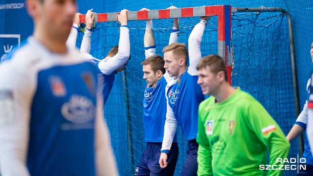 Piłkarze ręczni Sandry SPA Pogoni muszą wygrać w sobotę ze Stalą Mielec, aby uniknąć nerwowej walki o awans do fazy play-off rozgrywek o mistrzostwo Polski.