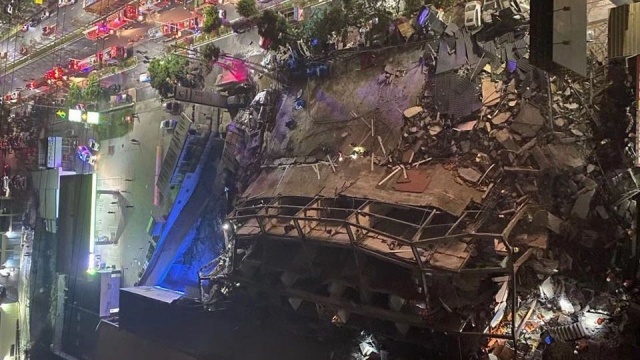 Około 70 osób jest uwięzionych pod gruzami hotelu, który zawalił się w południowo-wschodnich Chinach. Przyczyny katastrofy na razie nie są znane. Trwa akcja ratownicza.