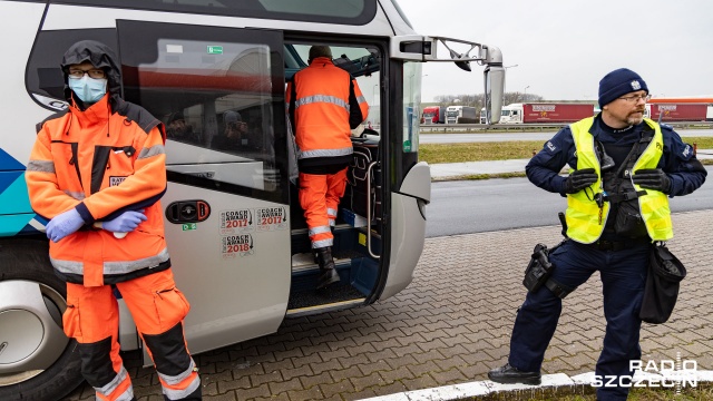 Część Polaków po stronie niemieckiej nie pojechało do pracy - relacjonuje pani Miła, która od kilku lat mieszka w Ramin, ale pracuje w Szczecinie.
