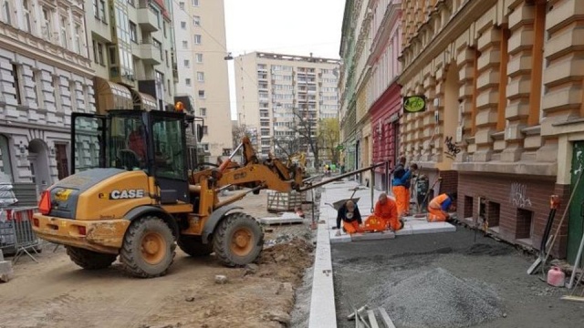 Uwaga kierowcy. Jeszcze przed godziną 9 rano zmieni się organizacja ruchu w rejonie remontowanych ulic w Śródmieściu w Szczecinie.