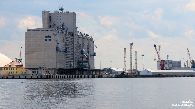 Zarząd Portu szuka firm, które przystosują dwa baseny portowe do głębokości 12,5 metra. Ogłoszono przetarg na wykonawcę modernizacji Basenu Kaszubskiego i Kanału Dębickiego.