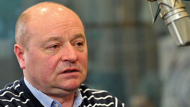 Szczeciński radny Bezpartyjnych Władysław Dzikowski udostępnił na Facebooku informację, jakoby PiS miało wydać dyrektywę, że gdyby doszło do gwałtownego wzrostu zachorowań, do szpitali nie będą przyjmowane zarażone osoby powyżej 55. roku życia.