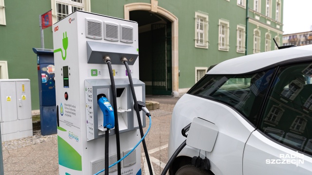 Mieszkańcy mogą zdecydować, gdzie w Szczecinie powstaną stacje do ładowania samochodów elektrycznych.