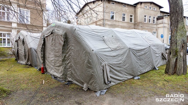 Niemal 75 tysięcy ofiar śmiertelnych oraz milion 350 tysięcy zakażonych na świecie - to najnowsze dane amerykańskiego Uniwersytetu Johnsa Hopkinsa, który zajmuje się monitorowaniem pandemii koronawirusa. 286 tysięcy osób udało się wyleczyć.