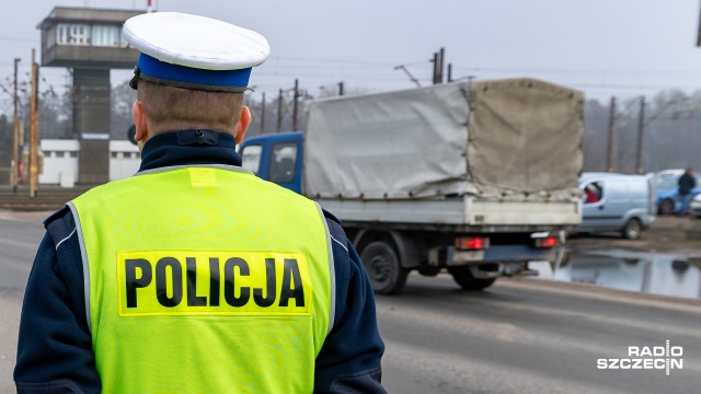 Podróż do rodziny na święta może zakończyć się mandatem. Komendant Wojewódzki Policji w Katowicach Krzysztof Justyński przypomina o obowiązujących przepisach i apeluje o rozwagę.